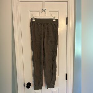 Faherty Olive Jogger Size M